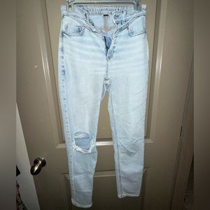 AE Strigid Mom Jeans